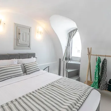 Salvatore Villa Imerovigli (Santorini)