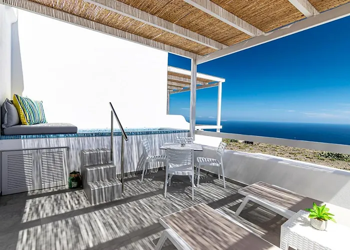 Salvatore Villa Imerovigli (Santorini)